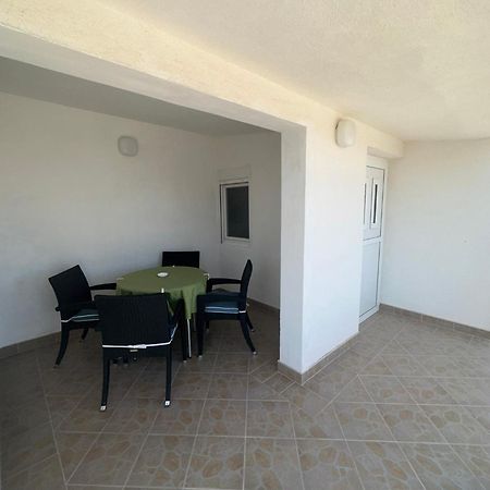 Apartmani Matovina Vir Buitenkant foto