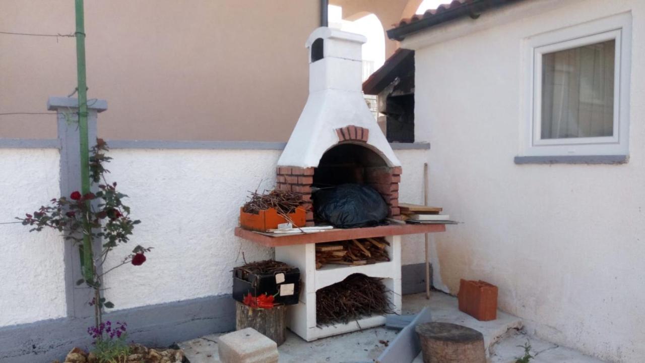 Apartmani Matovina Vir Buitenkant foto