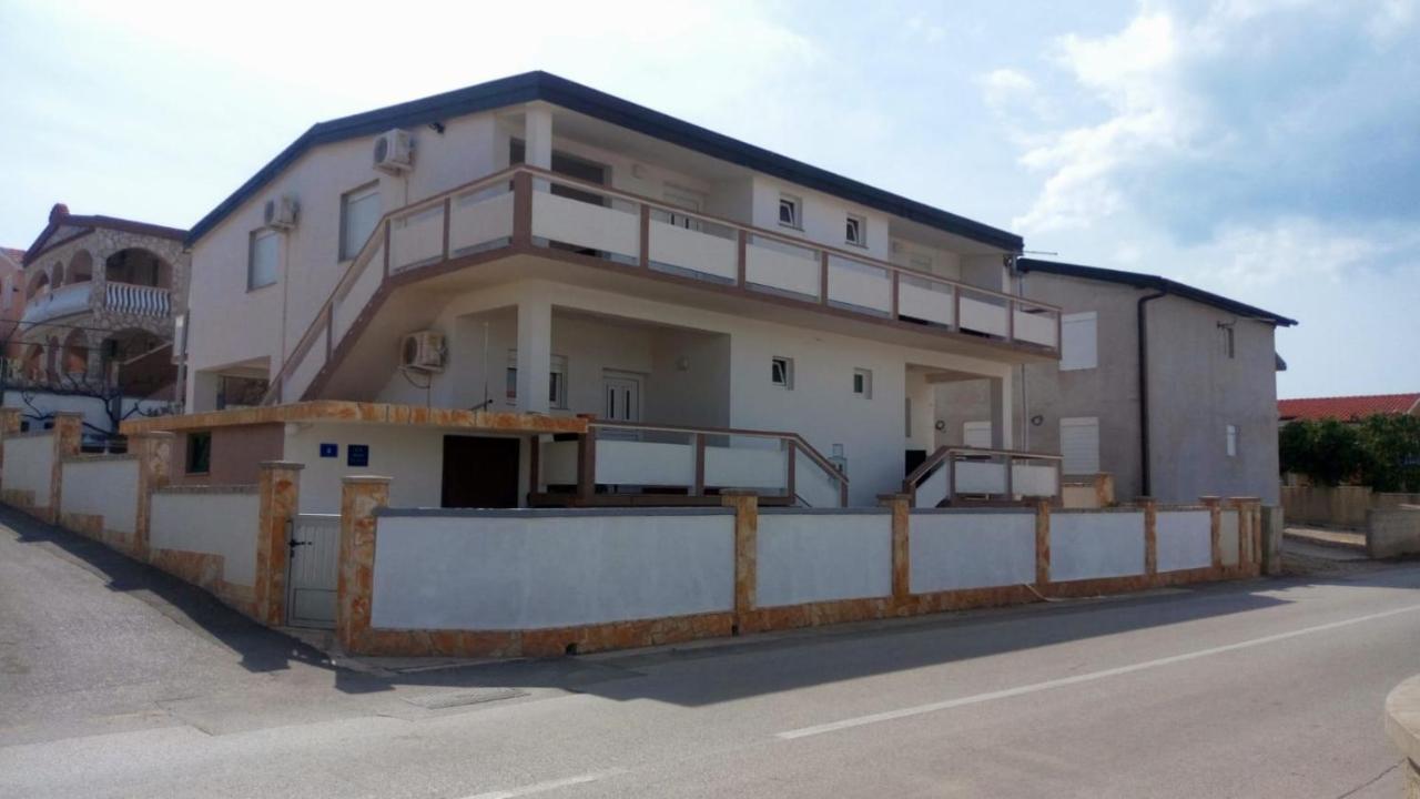 Apartmani Matovina Vir Buitenkant foto