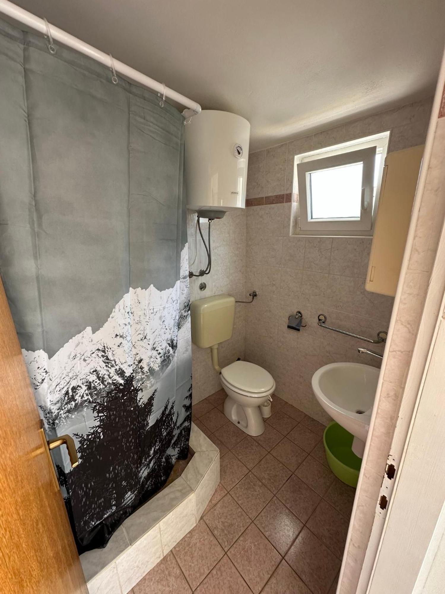 Apartmani Matovina Vir Buitenkant foto