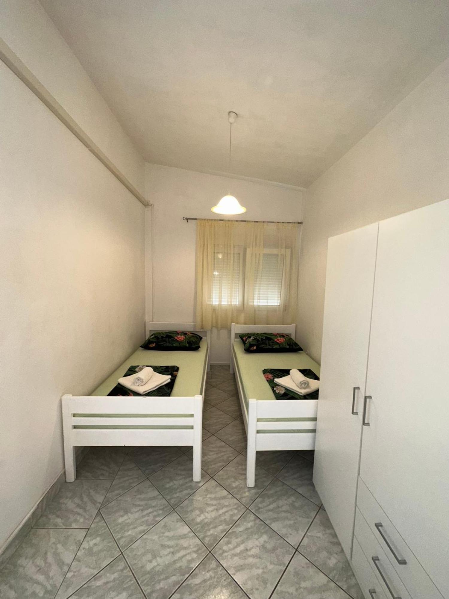 Apartmani Matovina Vir Buitenkant foto